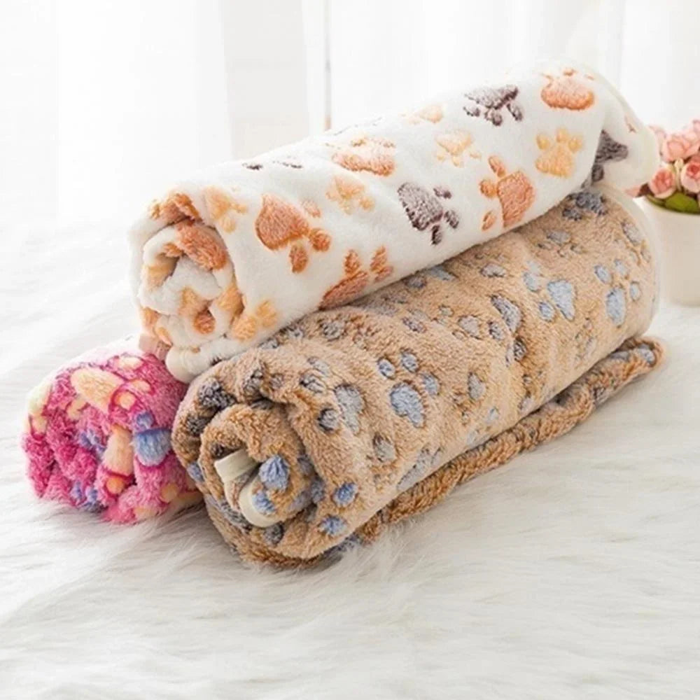Manta Suave de Felpa para Perros y Gatos — Cálida, Lavable a Máquina | Varios Colores y Tallas